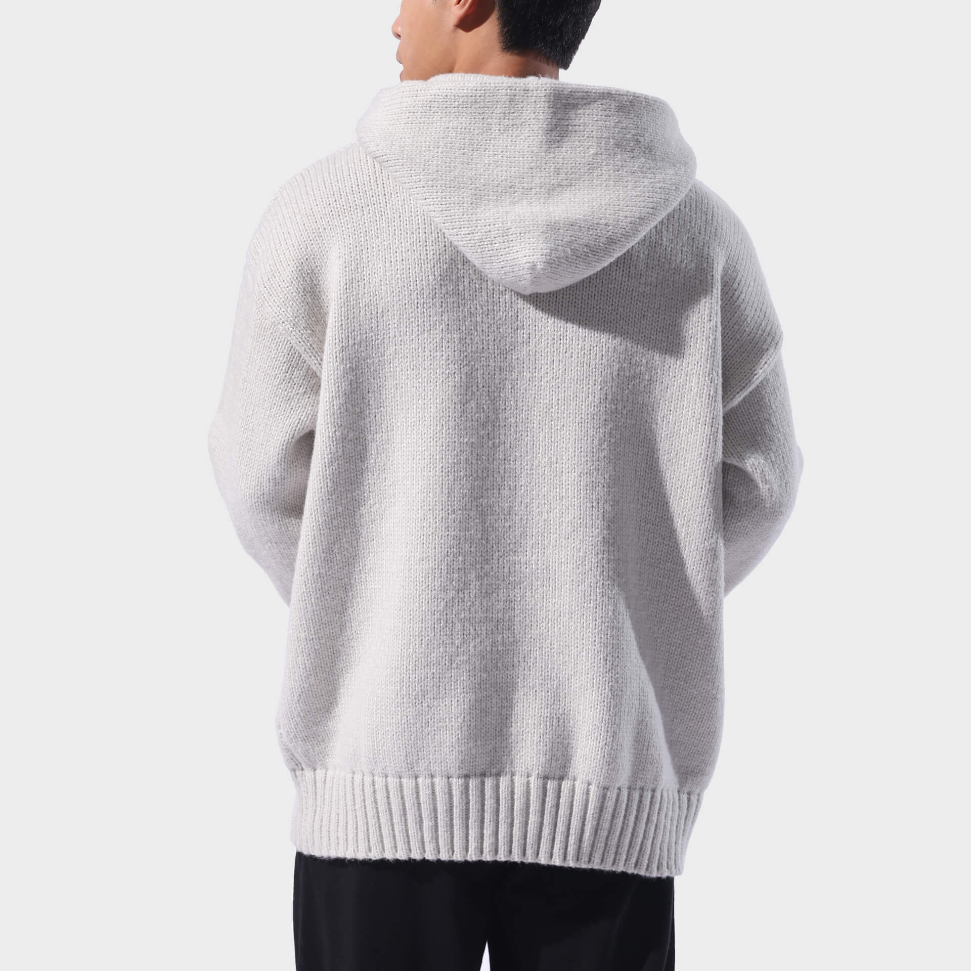 Sofuto Sweater